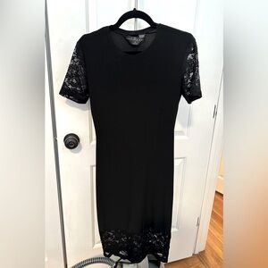 KAMALIKULTYRE LACE SHORT SLEEVE CREWNECK DRESS TO KNEE